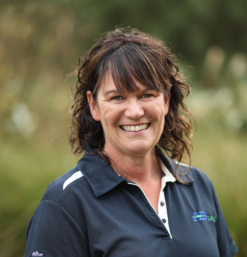 Liz Profile Photo lr